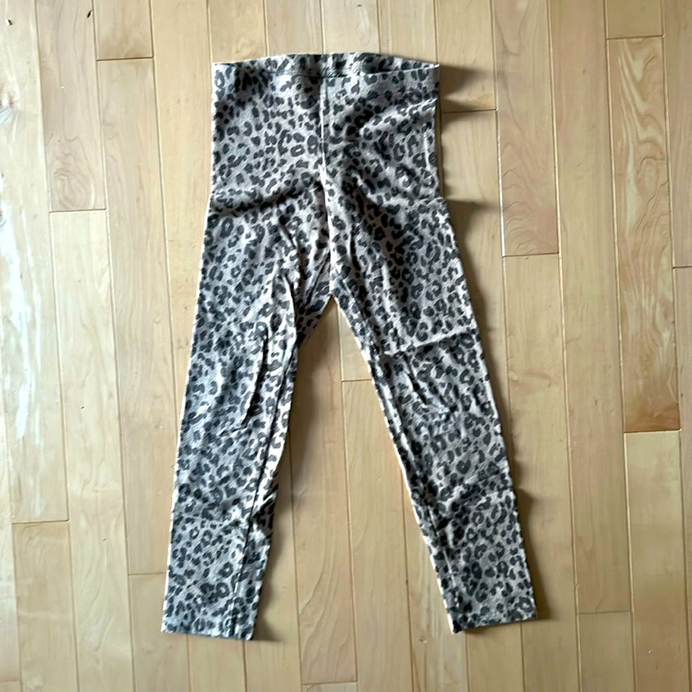 Old Navy Girls Leggings size medium (8)